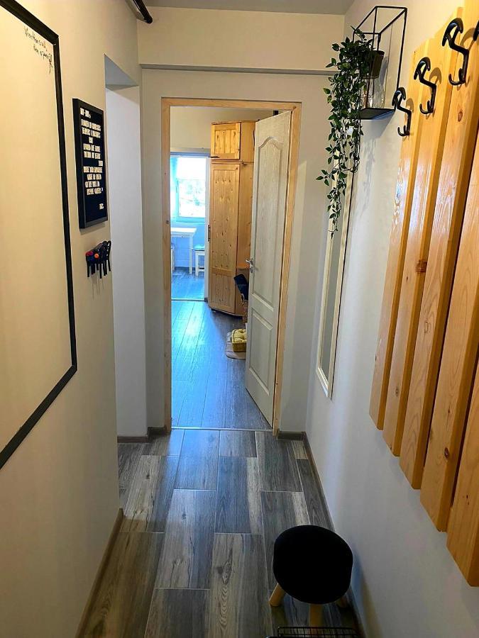 Night Lotus Apartment Hunedoara Exterior photo