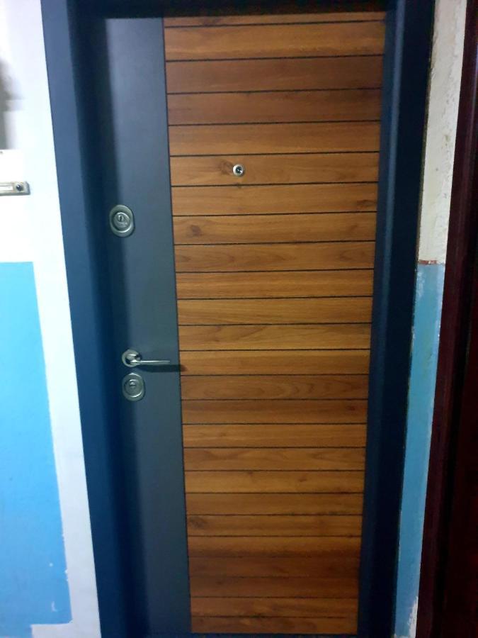 Night Lotus Apartment Hunedoara Exterior photo